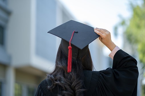 Graduation Parties: Is the Tassel Worth the Hassle?